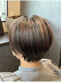 大人かわいいナチュラルレイヤーショートボブ