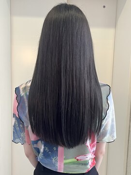 ヘアーデザイン シュシュ(hair design Chou Chou by Yone) ネイビーブラック/細めハイライト/透け感カラー