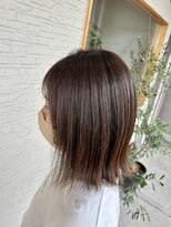 ラウレア(Laule'a) 白髪を活かす魅せるグレイヘア
