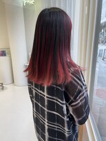 ハイブ 金沢(Hive)&nbsp;ブリーチハイトーンアンブレラカラーレッド赤髪インナーカラー