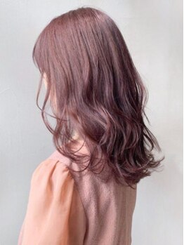 アピューズ ヘアー 梅田(Apiuz Hair)の写真/【東梅田1分】丁寧なカウンセリングでお悩みや希望を汲み取ります◎イノアカラースペシャリスト在籍サロン