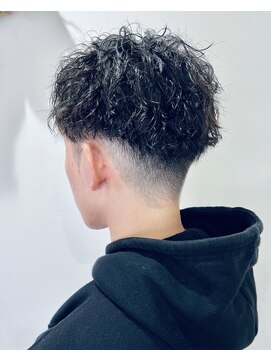 ミナト(minato) 爽やかツイストスパイラルパーマ【大人世代/メンズカット】