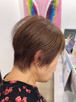 ルヴァンブルー&nbsp;明るめグレイカラー　若見えショートスタイル