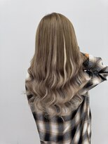 ロサ ファイブヘアー(Rosa..5Hair)&nbsp;大人ギャル！アッシュベージュ×ホワイトハイライト！