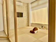 お子さま連れでも問題無し！キッズルーム付きサロンです。