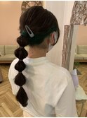 ぽこぽこヘアーホワイトアッシュショートパーマ卒業式アレンジ