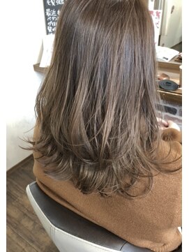 バンビ プライベート サロン(Bambi private salon) くびれミディアムレイヤー＊アッシュベージュ＊Bambi松平愛