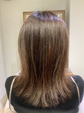 ユーネリー(U-NERY) セミロングスタイル