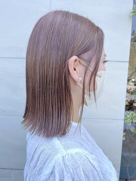 アナザーワールド(ANOTHER WORLD) 外ハネロブ/ボブヘアー/ラベンダーベージュ【渡辺まみ】