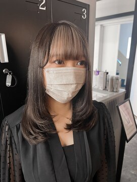 アドラ(ADLLA) ミストバング★グレージュ