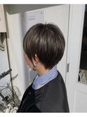 アッシュブラックショート
