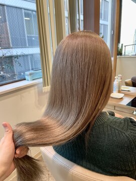 インビテーション 名古屋(invitation) ハイトーンベージュ