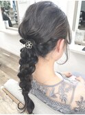 編み下ろしヘアアレンジ