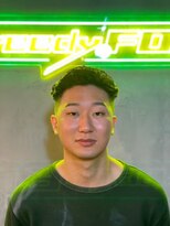 グリーディーフォックス 三軒茶屋(GreedyFOX)&nbsp;波巻き/マッシュパーマ/ウルフ/ハイライト<理容室>三軒茶屋