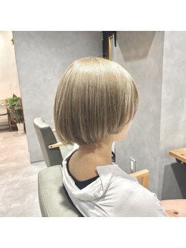 ビス フルール 日暮里店(Vis fleur) ダブルカラー/ブリーチ/ホワイトベージュ