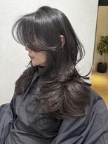 メリー オオサカ(Merly Osaka)&nbsp;カットだけで上品なオシャレスタイルに！_curtain bangs_
