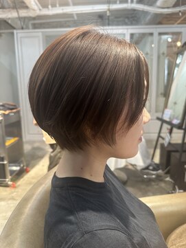 レガーレ(Legare) 夏オススメスタイリッシュなショートボブスタイル