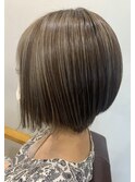 ショートヘア奥行きショート＊細めハイライト＊大人可愛い30代