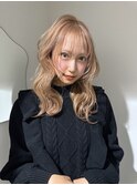 オレンジベージュ