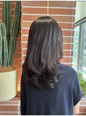 後ろ姿美人なレイヤーミディアムスタイル