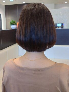 ヴィサージュ ギンザ VISAGE GINZA ツヤ感グラデーションボブ