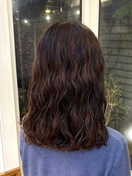 ガーランド (Garland) 似合わせミディアムパーマ 暗髪カラー ニュアンスパーマ