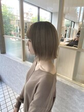 アッシュ 高津店(Ash) 王道ミルクティーベージュ