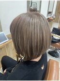 ミルクティーベージュ