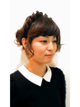 ヘアートランプ(hair trump) アップスタイル◆ロープ編みと丸い美フォルムで上品で華やかに◆