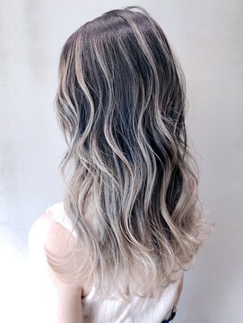 アイティー バイ アルバム 中野店(IT by ALBUM) ホワイトグレーハイグラ_セミウェットウェーブ_ba301762