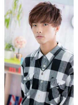 ヘアアンドビューティー ミック(Hair & Beauty miq) ツートンカラーの重軽ツーブロックマッシュウルフa1