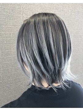 エコモ ヘアー(E Komo hair) ホワイトバレイヤージュ/ウルフレイヤー