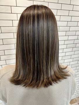 アシュレイ(ASHLEY) ASHLEY☆emi 白髪染め 上品で素敵に見える極細ハイライト