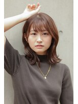 ナイン(nine)&nbsp;【吉祥寺/荻野元気】くびれレイヤー　ミディアム　40代50代60代