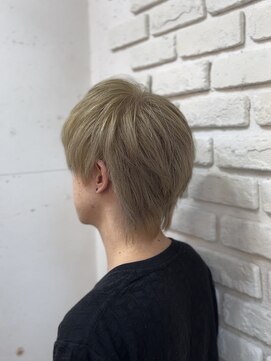 ビランチェ 池袋(bilancia) ホワイトミルクティーミルクティーベージュメンズショート