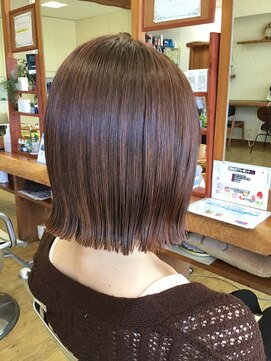 セェリーニ 切りっぱなしボブ