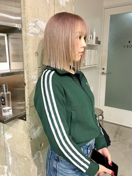 ゾーイダイミョウ(ZOEY daimyo) white beige / 切りっぱなしボブ