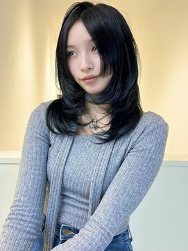 アイトーキョーエス 渋谷(AI TOKYO S) 姫レイヤーハッシュカットミディアムレイヤーブルーブラック渋谷