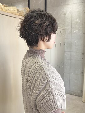 トマト(TOMTO) 【RYOHEI】ニュアンスパーマ_ショートヘア_コテ巻き風韓国風