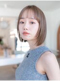 20代30代大人かわいいくびれレイヤーボブグレージュスタイル