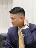 束ツーブロスキンフェードビジネスアップバング王道スーツ
