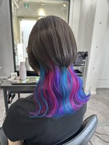 シーン(seen)&nbsp;○クラゲウルフカットロングウルフレイヤーカット派手髪