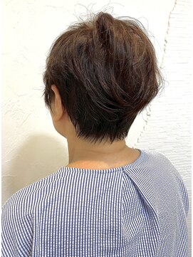 ウィロー(WILLOW) 【WILLOW京橋】 ショートレイヤー♪