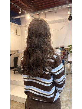 ふんわりパーマ×ブラウンカラー