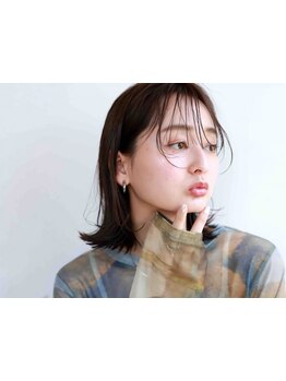 顔周りカットで差がつく、小顔効果抜群の似合わせデザインを叶える【難波】