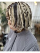 ラウラアンドロー(LAURA&RO)&nbsp;ダブルカラー/ケアブリーチ/インナーカラー/ベージュ【塚口】