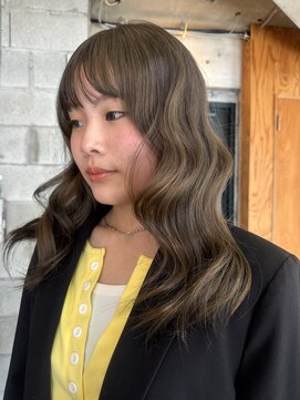 ダコタリッカ(dakota Rikka) ブリーチ1回で出来るヘーゼルベージュ/福岡ブリーチ/オリーブ