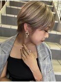 大人ハンサムショート×ハイトーン×ミルクティーベージュ