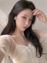 シー 岡崎(,SHE)&nbsp;色気たっぷりな韓国風エレガントレイヤー