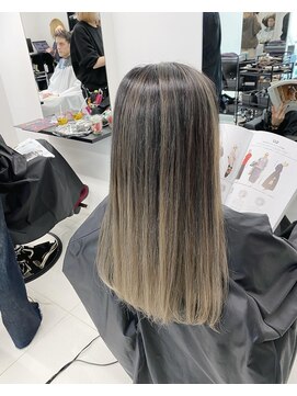 アライブ キチジョウジ(ALIVE Kichijoji) 【ALIVE吉祥寺】ホワイトベージュカラーエアタッチ